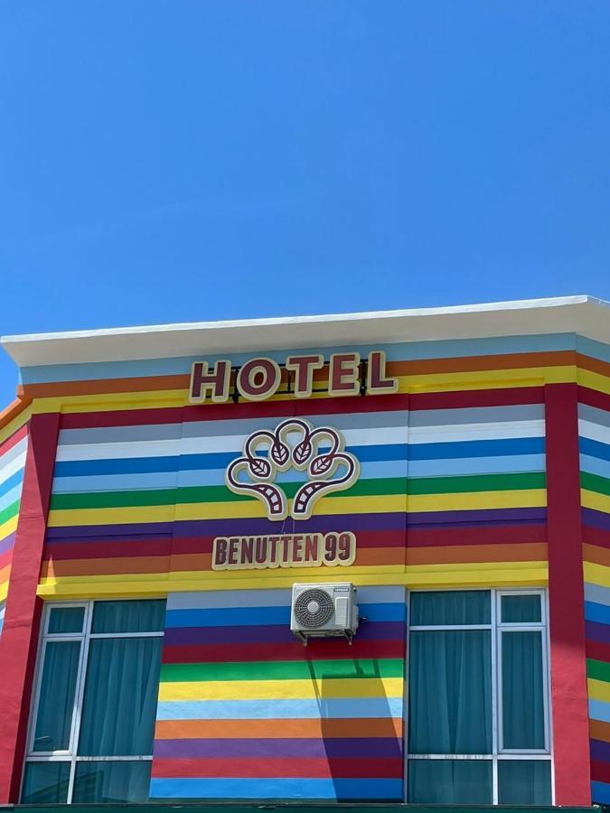 Benutten 99 Hotel Kampong Parit Tengah Ngoại thất bức ảnh