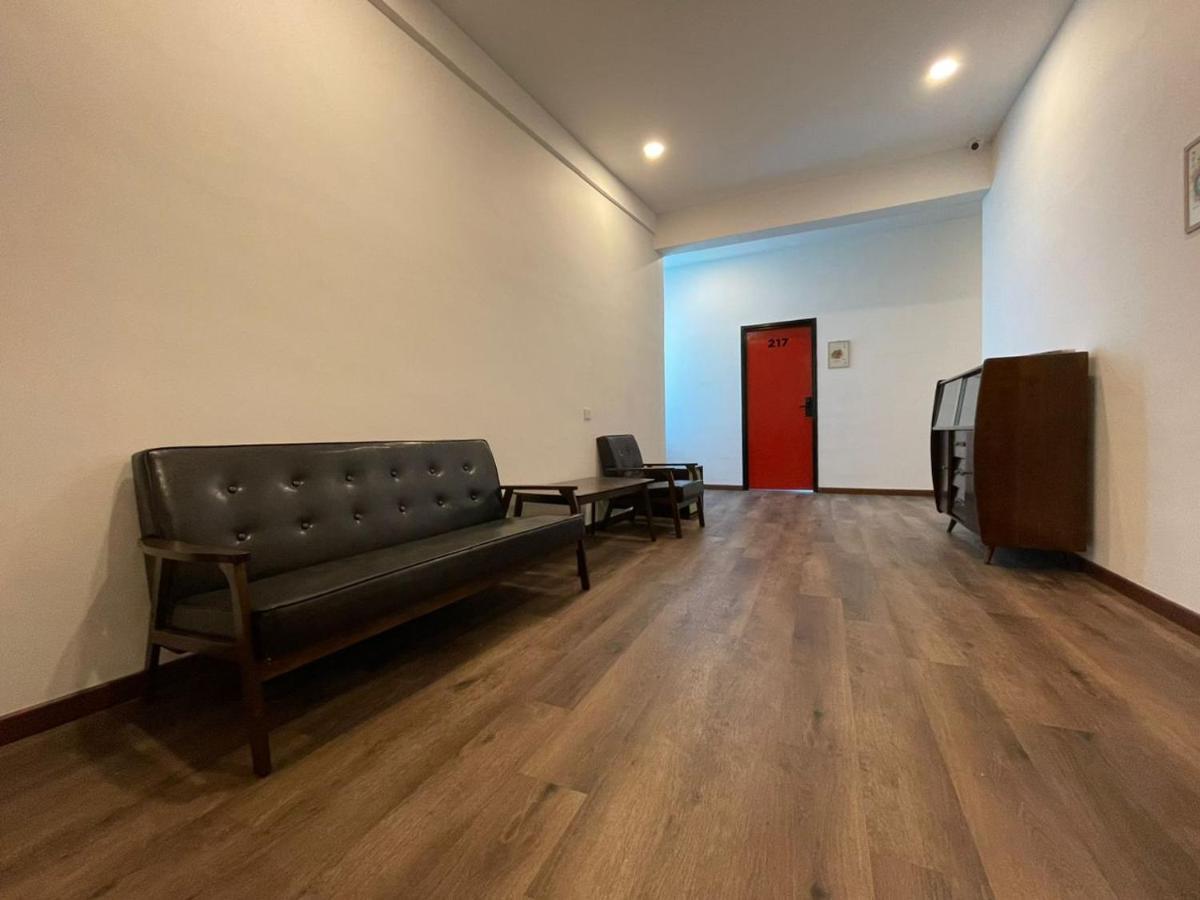Benutten 99 Hotel Kampong Parit Tengah Ngoại thất bức ảnh